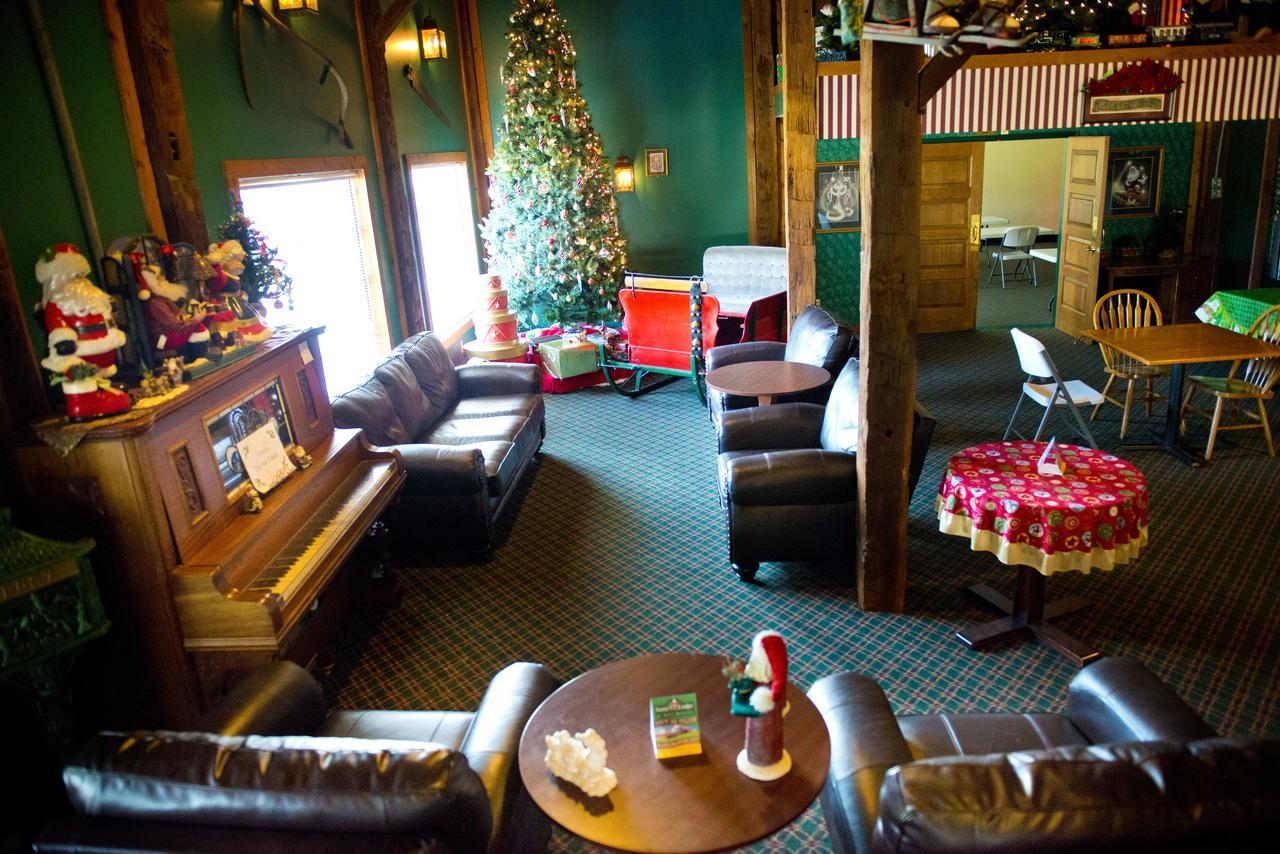 Santa'S Lodge Santa Claus Exterior foto