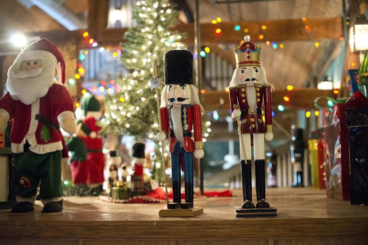 Santa'S Lodge Santa Claus Exterior foto